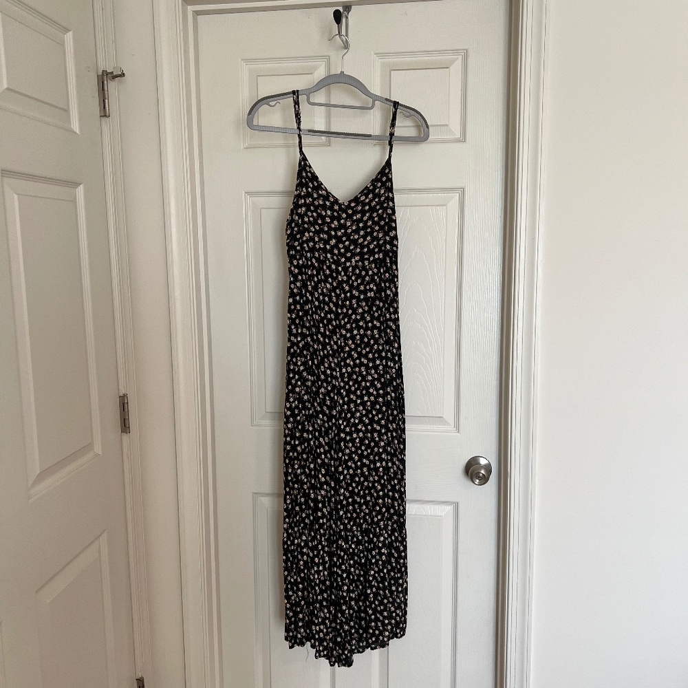 Black Floral Natural Life Long Onesie w/ pockets!